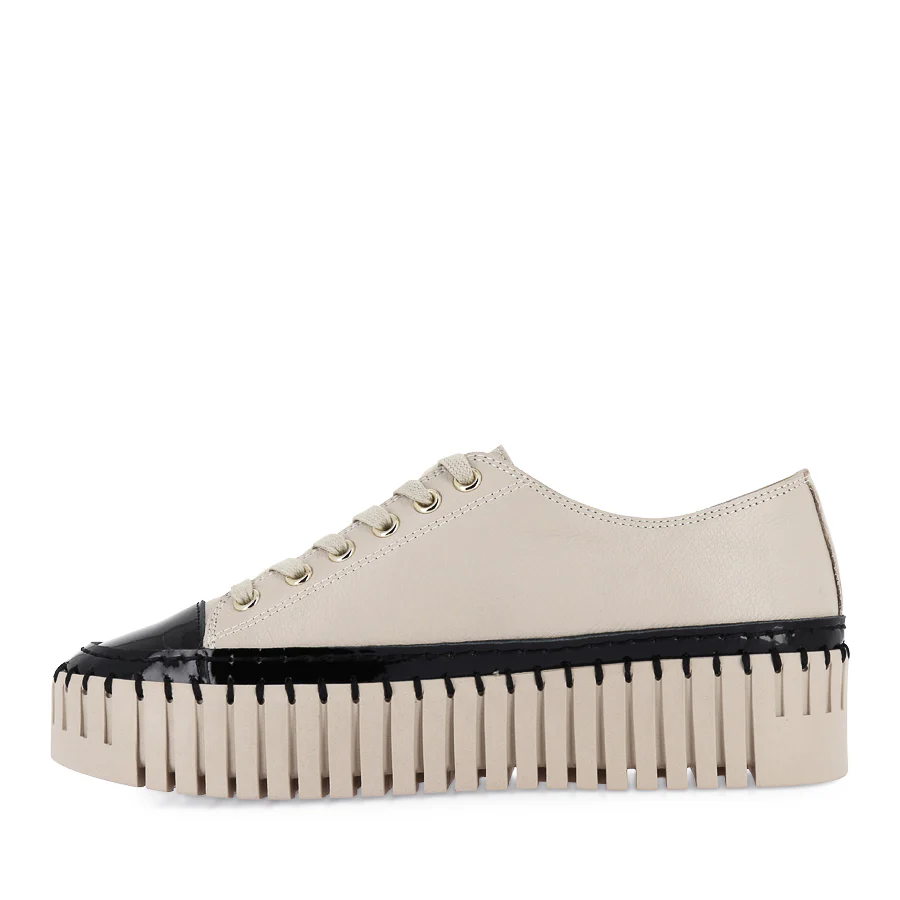BASELO - BLACK PATENT ALMOND LEATHER - Image 2