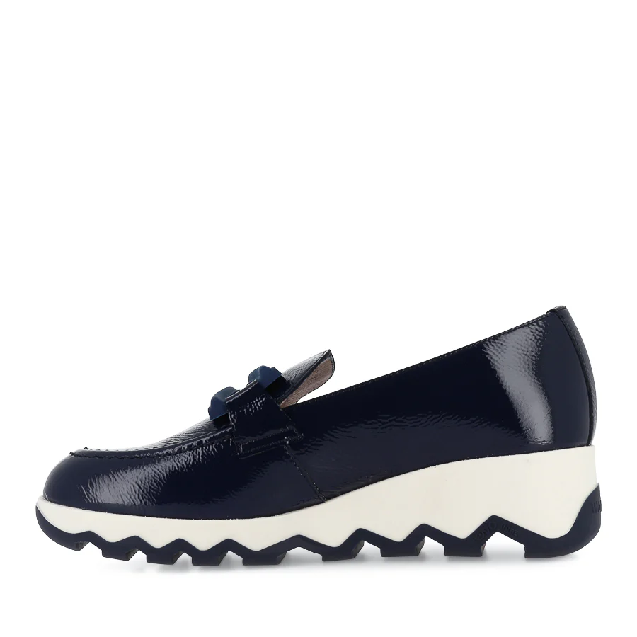 CAMILA C-7620 - BLUE PATENT LEATHER - Image 2