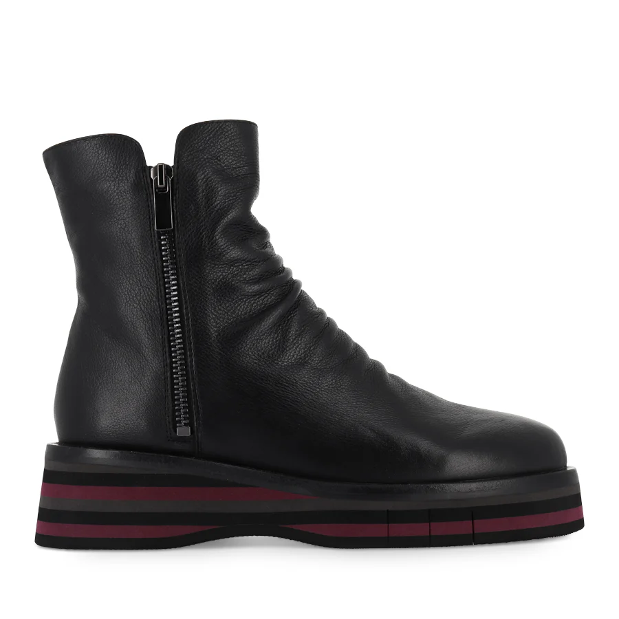 GANNI - BLACK LEATHER