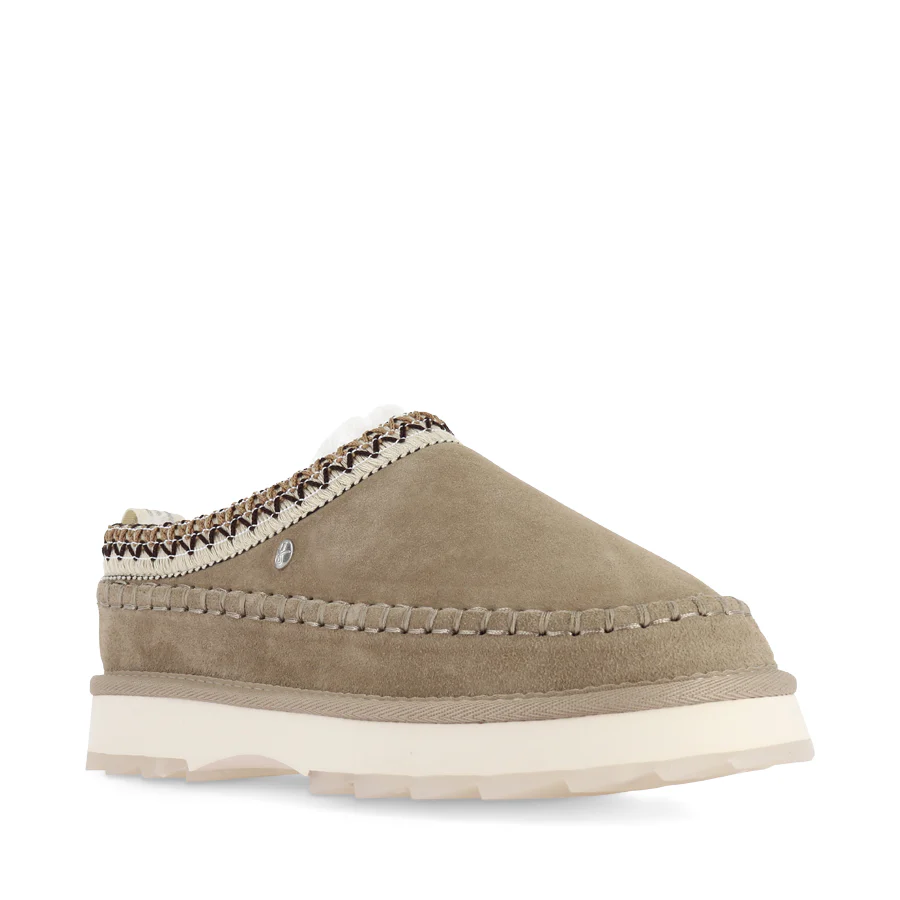 SHARKY ADVENTURE SCUFF - SAND - Image 3
