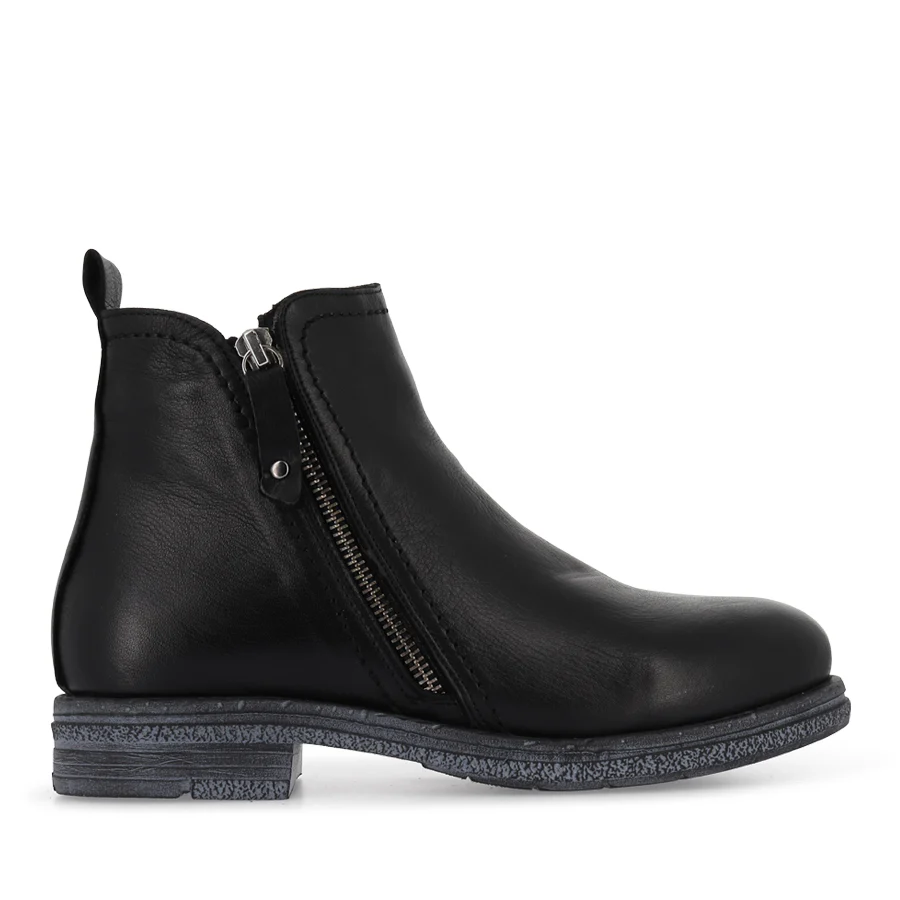 TACIANA - BLACK LEATHER